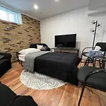 Bertha\'S Charming Urban Retreat
