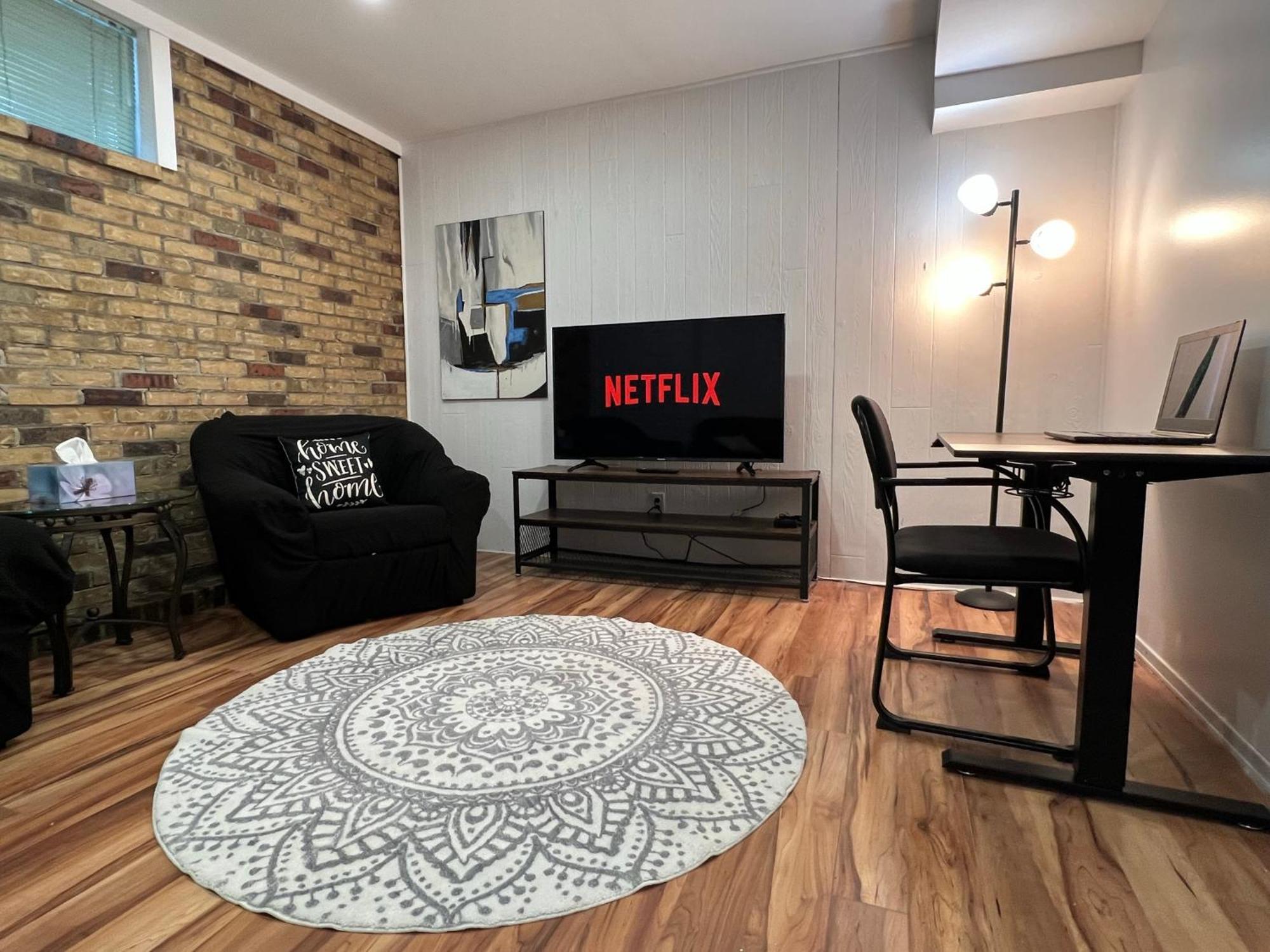 Bertha's Charming Urban Retreat Apartment *