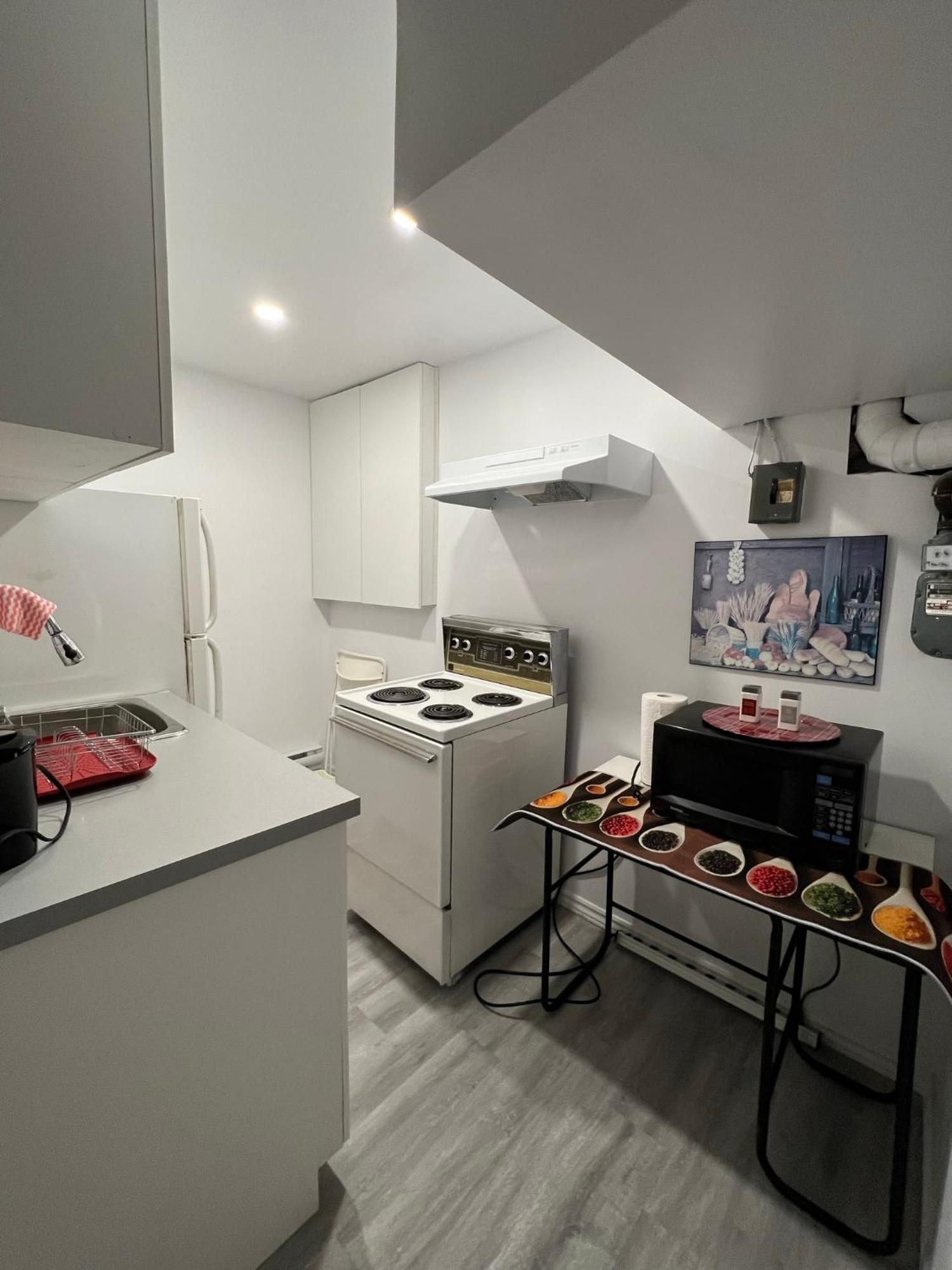 Apartment Bertha's Charming Urban Retreat Laval